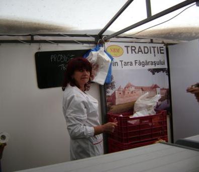 Maria Lazureanu din Fagaras la Targul Taranului Roman 2008